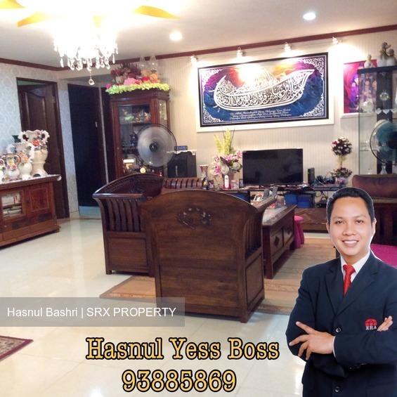 Hougang Avenue 8 thumbnail photo